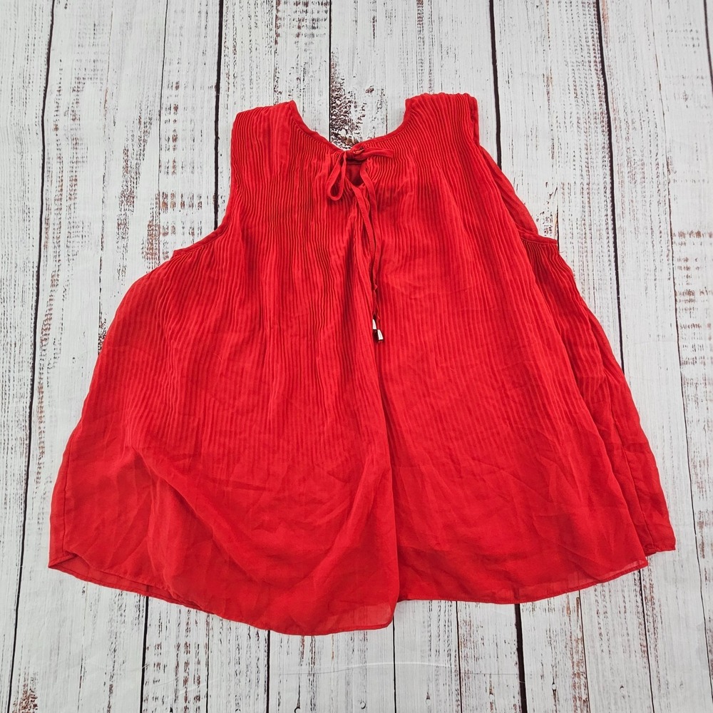 Time and True Red Accordian Pleat Sleeveless Swing Top Women's M - Picture 2 of 9